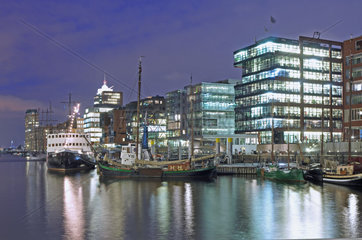 HafenCity bei Nacht