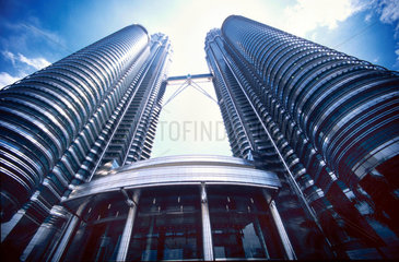 Petronas Twin Towers  mit 452 m die welthoechsten Gebaeude