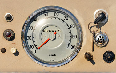 Armaturenbrett  Tachometer  1956