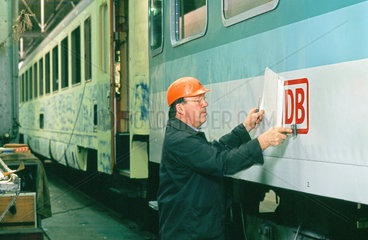 DB-Ausbesserungswerk- Logotausch