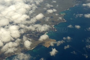 Luftaufnahme der VulkankÃ¼ste einer Insel der Galapagos