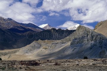 Trockene Berge von Mustang Kingdom Nepal
