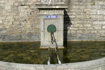 Trinkwasserbrunnen Château-Chalon Frankreich