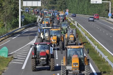 Demonstration Farm Tractors motorway France