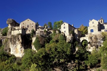 Village de Cantobre Dans la Vallée du Tarn en Aveyron