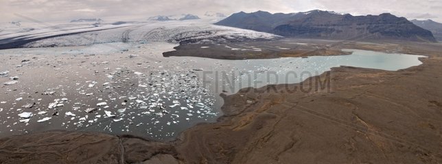Vatnajoekull glacier and glacial lake Joekulsarlon Iceland