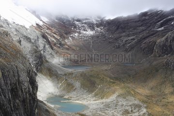 Valley between the glaciers of Chacraraju and Yanapaccha