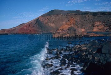 Anblick auf El Golfo auf der Insel Lanzarote Spanien