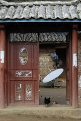 Eingang zu einem Innenhof in Moso Yunnan China
