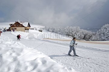 Querlauf Skifahren auf der Spitze des Elsace -Ballons