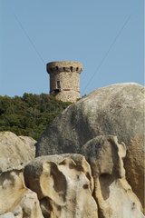 Genoesen Turm mit Blick auf das mediterrane Seekorsika Porticcio