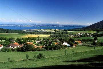 Plaine de l'Areuse et lac de Neuchâtel Suisse