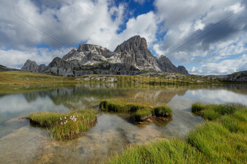 Laghi del Piani  Tre Cime di Lavaredo  Naturpark Drei Zinnen  Dolomites  Italy