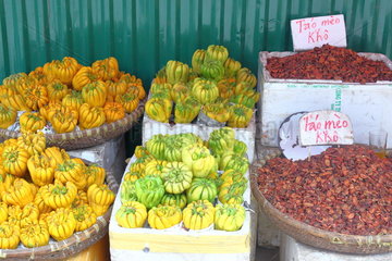 Exotic fruits on a grocery stall  origin Southeast Asia  Bangkok  Thailand
