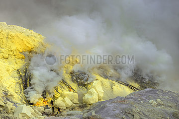 Indonesia  Java Island  East Java province  Kawah Ijen volcano  Sulfur Miners