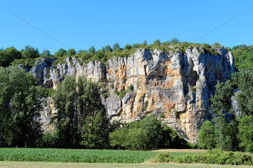Cliffs forming the Geosite of Causses du Quercy in the commune of Saint Cirq Lapopie  Lot 46  France