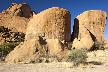 Rock formation in the desert - Namibia Spitzkoppe