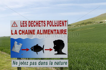 Information board on pollution - Cap Blanc-Nez France
