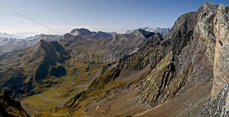 View on Vallee de Gela - Neouvielle reserve - Pyrenees