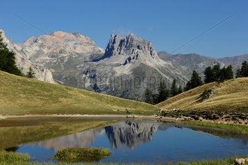 Landscape of the Valle Stretta in the Massif des Cerces  Alps  Italy
