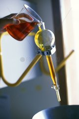 Oil in a bulb of decantation France