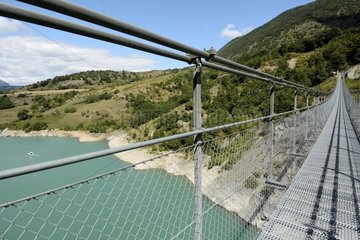 Footbridge over the Drac at the entrance of Lake Monteynard - Avignonet   Lavars   Rhône-Alpes  France