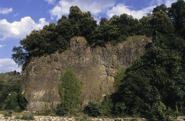 Souihol basaltischem Fluss in Pont-de-labeaume Ardèche Frankreich