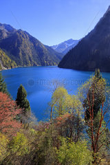 Long lake  Jiuzhaigou valley  Sichuan  China