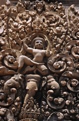 Wand eines Tempels  der als Spitzenkambodscha geschnitzt wurde