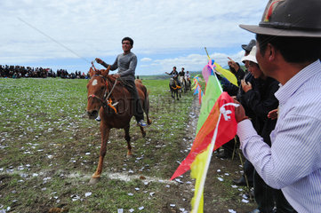Horse Racing during the Lapste - Tibet China