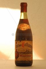 Minervois 1970 Weinflasche