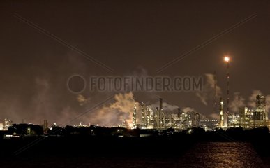 Oil industry the night coast the Mediterranean France