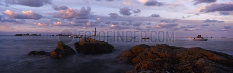 Phare de l'île Vierge vu de la Pointe de Kastell Ac'H