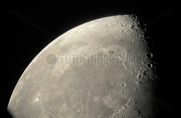 Dernier quartier de lune au télescope