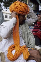 Indisches Wickeln sein turbaner Indien