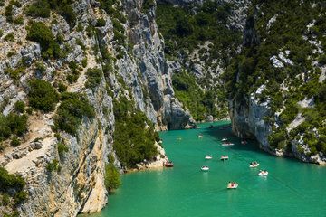 Sainte Croix Lake  Gorges du Verdon Natural Park  Alpes Haute Provence  France  Europe