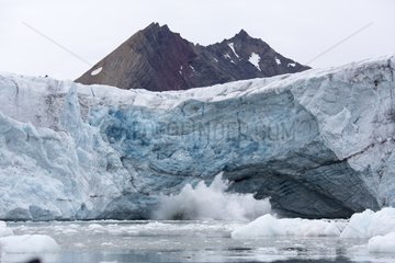 Collapse of a glacier in the sea - Spitsbergen Svalbard