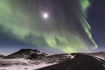 Northern lights and full moon in the Reykjanes Peninsula - Iceland