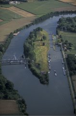 Air photograph of the lock of Boran-on-oise in Picardy