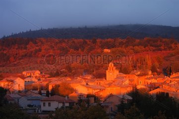 Provencal Dorf von Flassan bis Sunset Provence