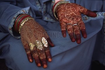 Hände in Indien Henna gemalt
