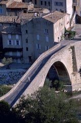 Drôme  ville de Nyons  le pont romain.