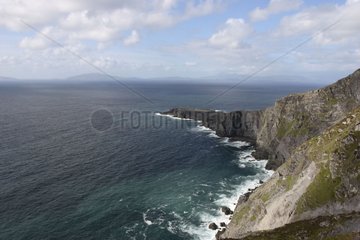 Fogher cliffs and Reenadrolaun peak Ireland