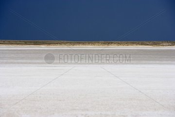 Salt Lake in der Steppe des westlichen Kasachstans