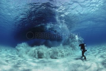 Sandblaster searching and blowing a magnetic hit Bahamas