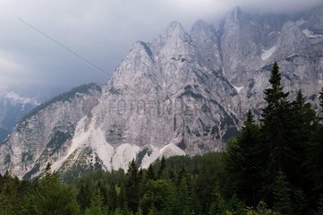 Nuages dans les Alpes Juliennes PN de Triglav Slovénie
