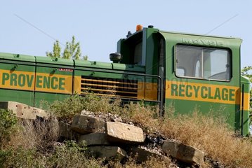 Motor des Zuges  der Abfall in die Entlassung Frankreich bringt