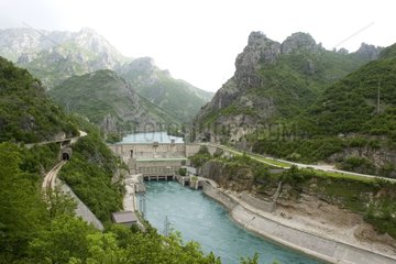 Barrage de Grabovitca sur la rivière Neretva en Bosnie