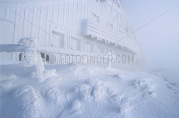 Landhaus von Honeck  bedeckt von Vosges Snow