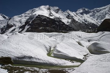 Gletscher Engilchek im massiven Sommer Shan Shan